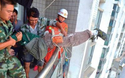 Child Cuts Roof Workers Lifeline