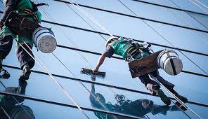 Time to put the clocks forward! That means it’s time for window cleaning!